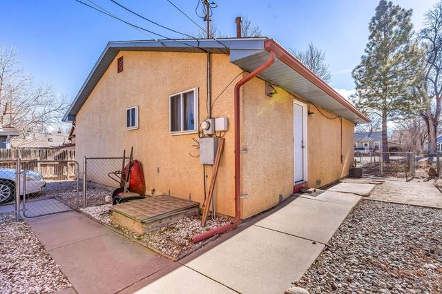228 W 3rd St, Florence, CO 81226