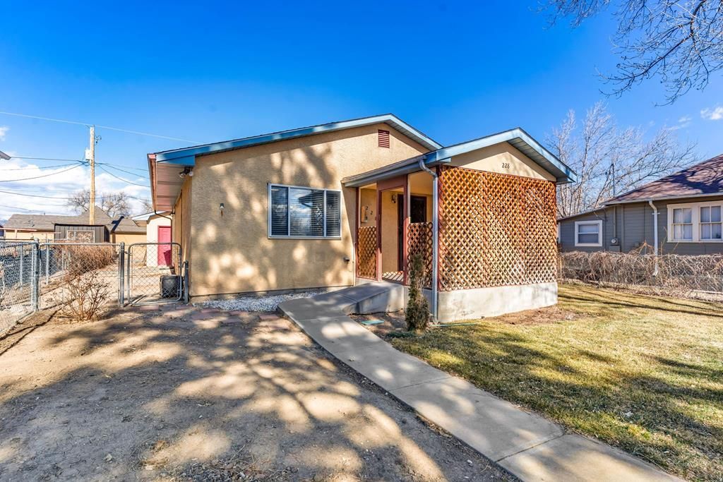 228 W 3rd St, Florence, CO 81226