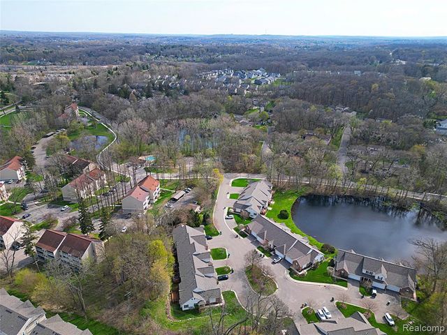 204 Sean Street 76, Brighton, MI 48116