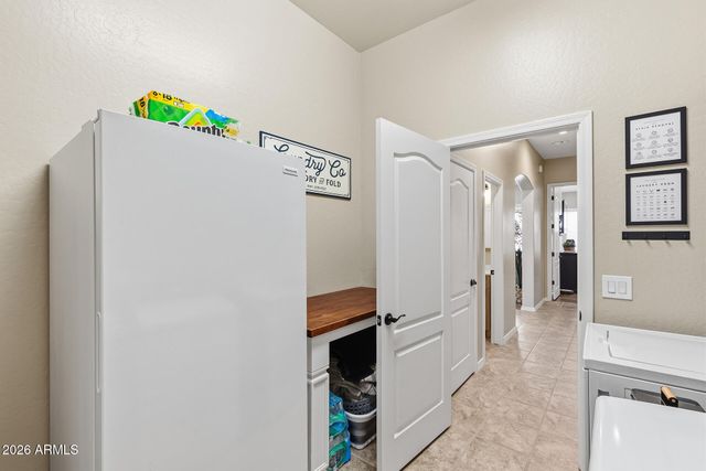 18077 W BANFF Lane, Surprise, AZ 85388