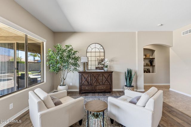 18077 W BANFF Lane, Surprise, AZ 85388