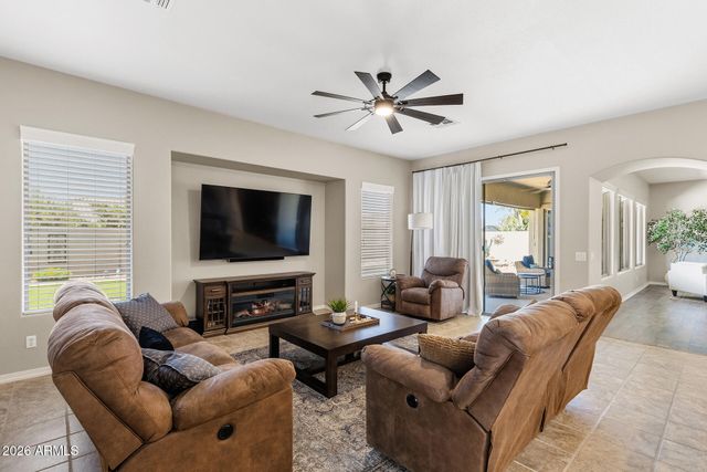 18077 W BANFF Lane, Surprise, AZ 85388