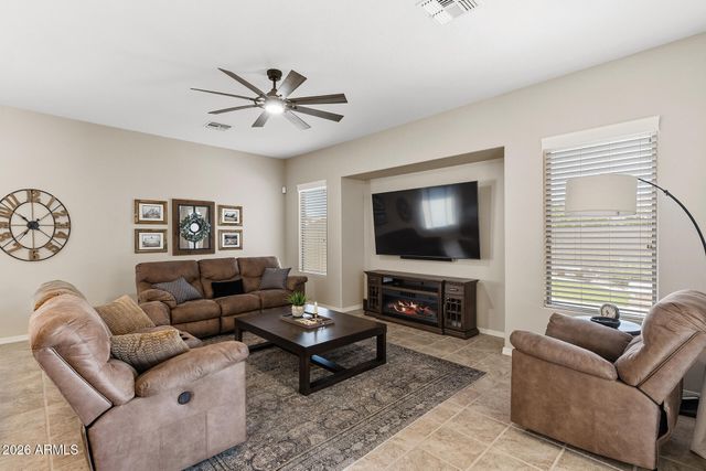 18077 W BANFF Lane, Surprise, AZ 85388
