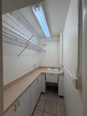 16155 SW 117th Avenue B2, Miami, FL 33177
