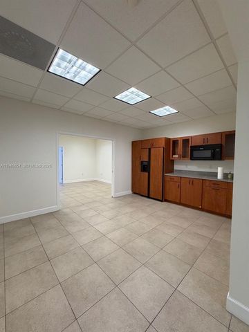16155 SW 117th Avenue B2, Miami, FL 33177