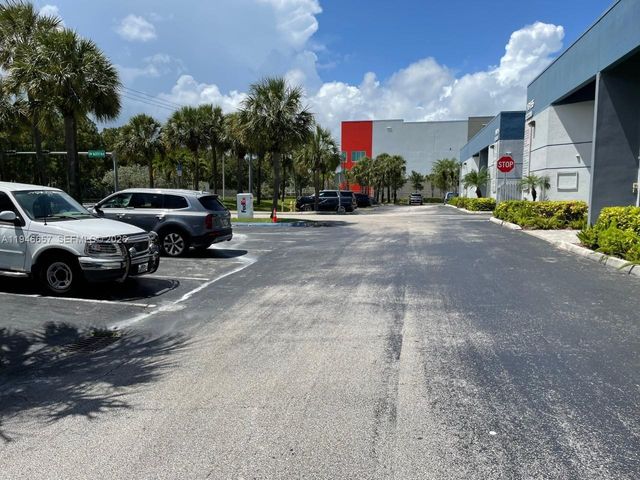 16155 SW 117th Avenue B2, Miami, FL 33177