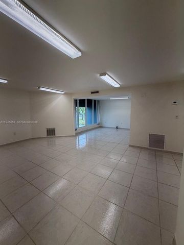 16155 SW 117th Avenue B2, Miami, FL 33177
