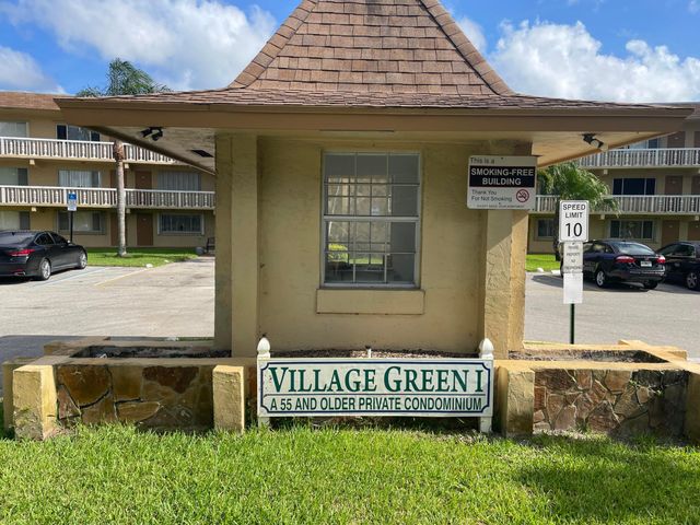 700 Village Green Court 101, Palm Springs, FL 33461