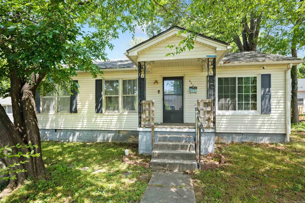 644 W Matthews Ave, Jonesboro, AR 72401