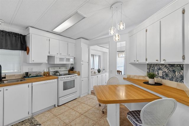 485 LOMA LINDA, North Port, FL 34287