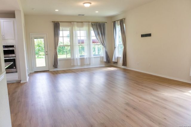 9000 Curling Post, Schertz, TX 78154
