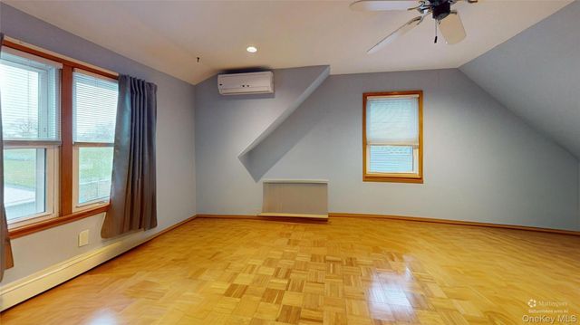 120 Barrymore Boulevard, Franklin Square, NY 11010