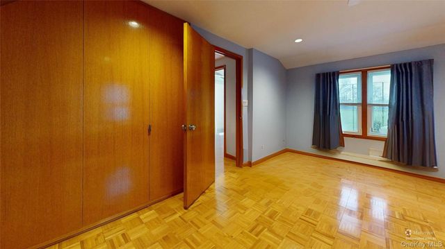 120 Barrymore Boulevard, Franklin Square, NY 11010