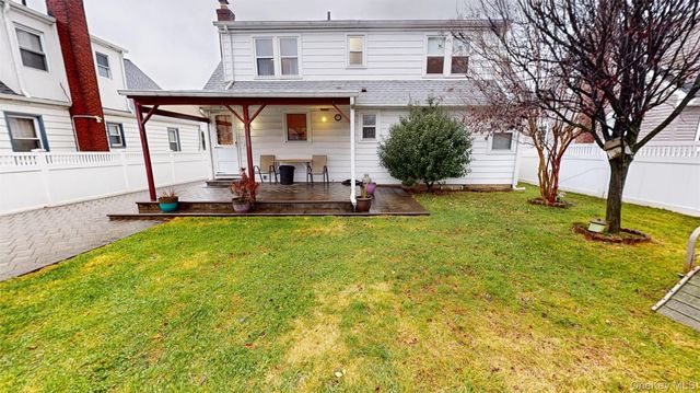 120 Barrymore Boulevard, Franklin Square, NY 11010