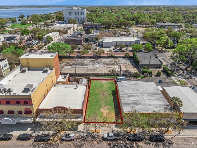 215 MAGNOLIA AVENUE, Sanford, FL 32771