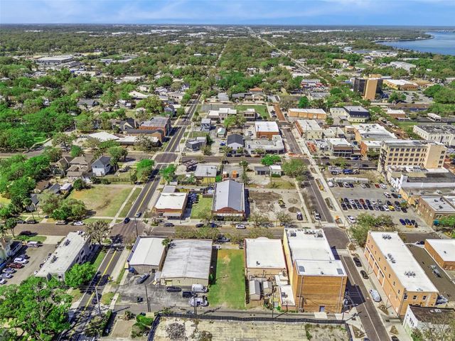215 MAGNOLIA AVENUE, Sanford, FL 32771
