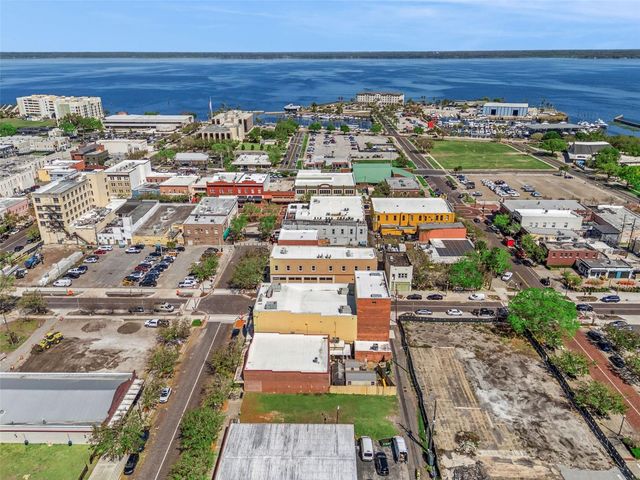 215 MAGNOLIA AVENUE, Sanford, FL 32771