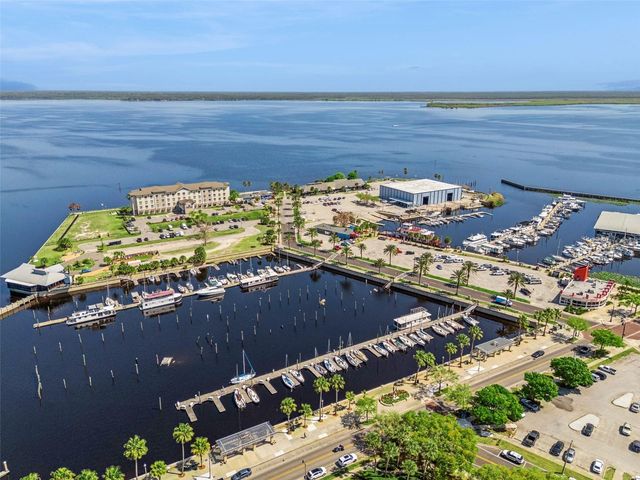 215 MAGNOLIA AVENUE, Sanford, FL 32771