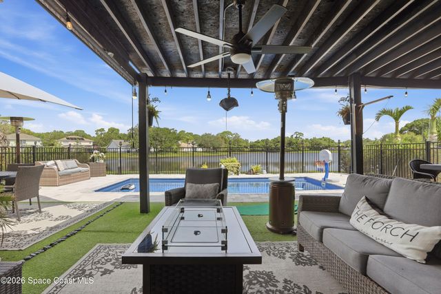 6976 Hammock Lakes Drive, Melbourne, FL 32940