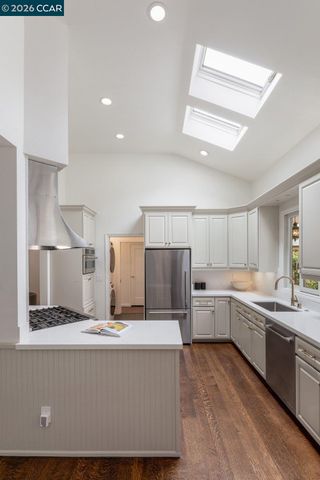187 Moraga Way, Orinda, CA 94563