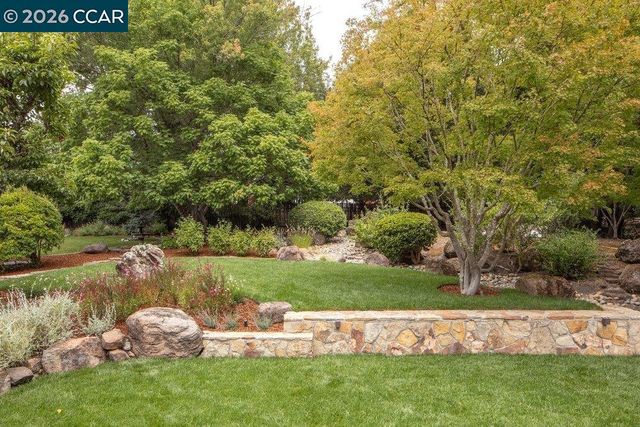 187 Moraga Way, Orinda, CA 94563