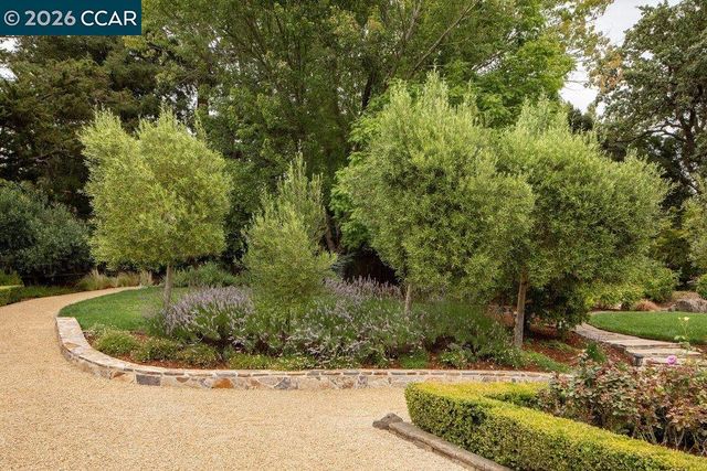 187 Moraga Way, Orinda, CA 94563