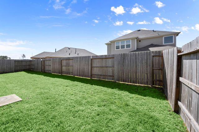 15311 Silver Breeze Lane, Houston, TX 77044