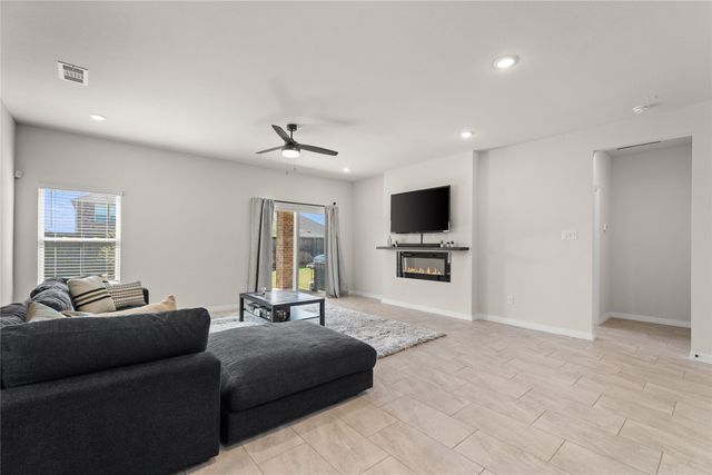 732 carmen, Forney, TX 75126