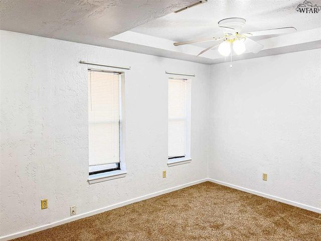 505 N YOSEMITE STREET, Iowa Park, TX 76367