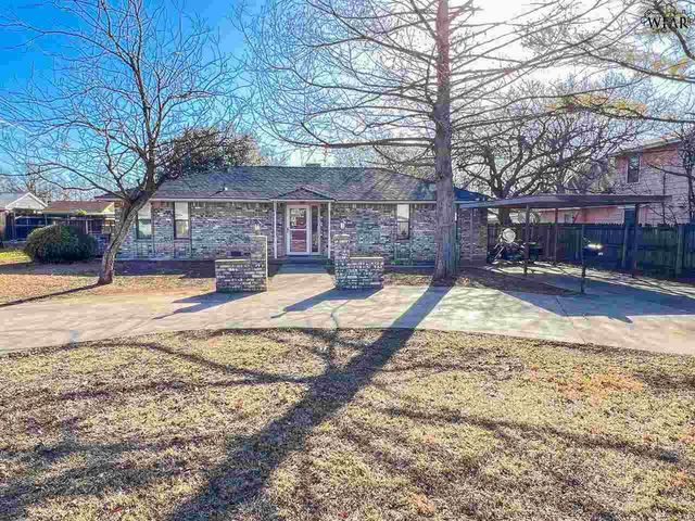 505 N YOSEMITE STREET, Iowa Park, TX 76367