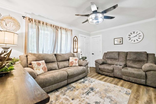 2832 Lakeside Drive, Benton, AR 72019