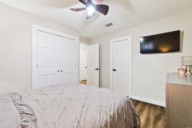 2832 Lakeside Drive, Benton, AR 72019