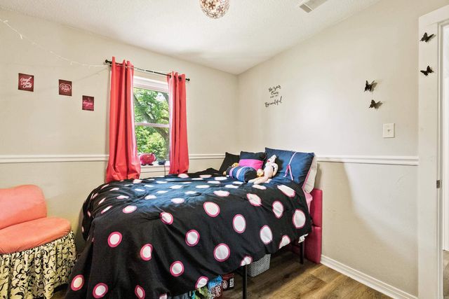 2832 Lakeside Drive, Benton, AR 72019