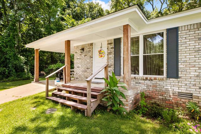 2832 Lakeside Drive, Benton, AR 72019