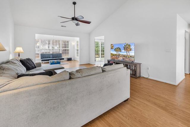 1500 Westferry Crossing, Surfside Beach, SC 29575