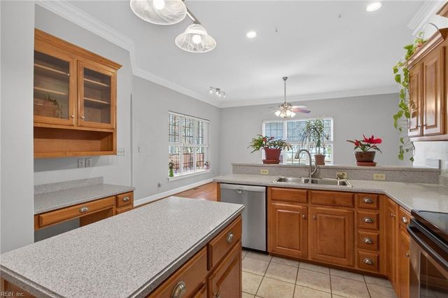 529 Piney Point RD, Yorktown, VA 23692