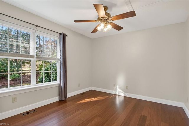 529 Piney Point RD, Yorktown, VA 23692