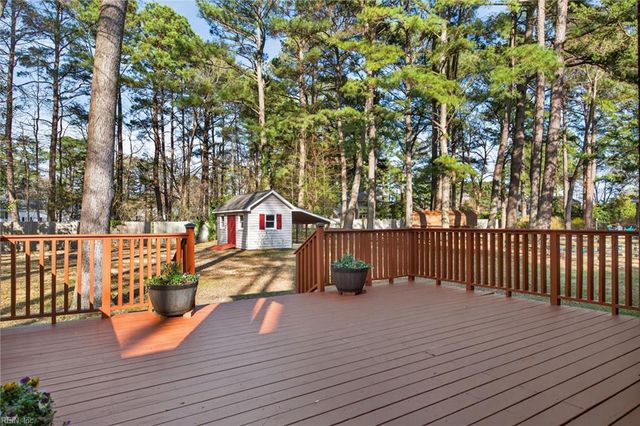 529 Piney Point RD, Yorktown, VA 23692