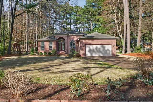 529 Piney Point RD, Yorktown, VA 23692
