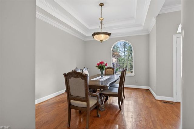 529 Piney Point RD, Yorktown, VA 23692