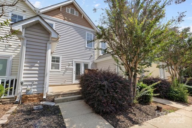 11013 Dundarrach Lane, Charlotte, NC 28277