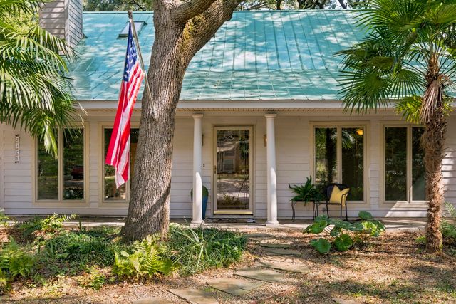 2321 Chairmaker Court, Charleston, SC 29414