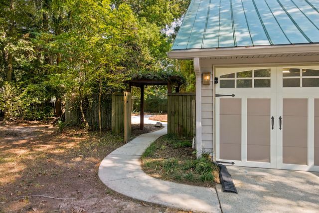 2321 Chairmaker Court, Charleston, SC 29414