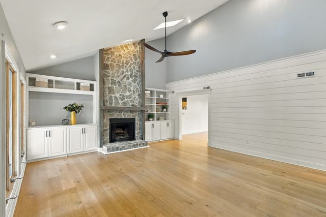 2321 Chairmaker Court, Charleston, SC 29414