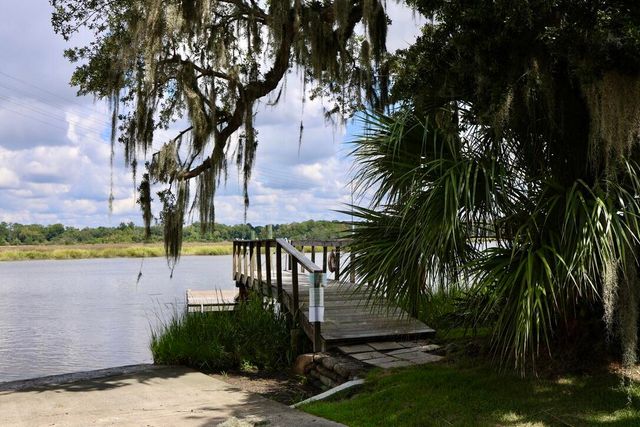 2321 Chairmaker Court, Charleston, SC 29414