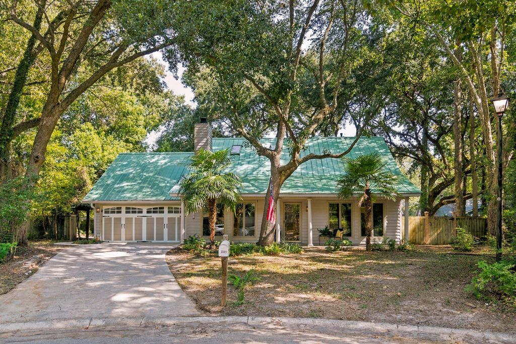 2321 Chairmaker Court, Charleston, SC 29414