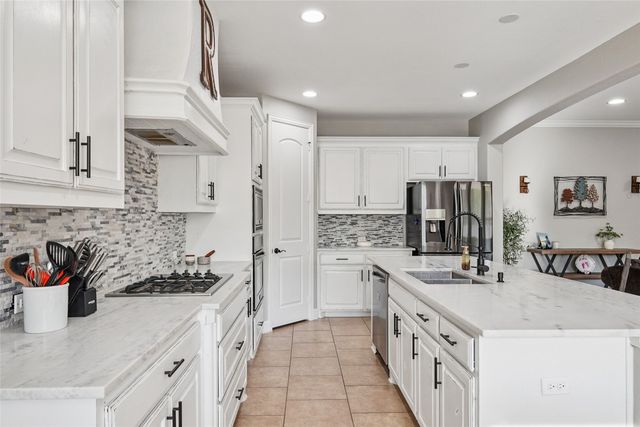 235 Williamsburg Lane, Ovilla, TX 75154
