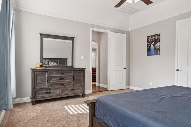 235 Williamsburg Lane, Ovilla, TX 75154
