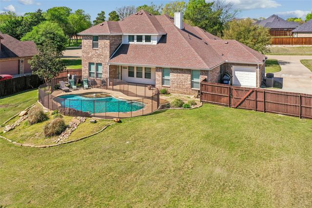 235 Williamsburg Lane, Ovilla, TX 75154