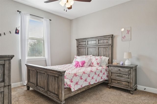 235 Williamsburg Lane, Ovilla, TX 75154